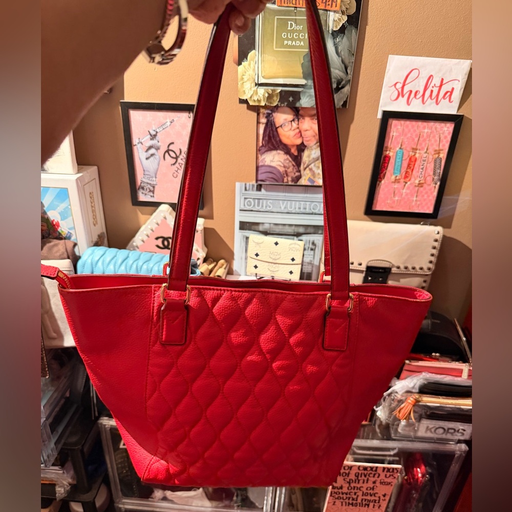 Vera Bradley Ella Quilted Leather Tote - Picture 3 of 10